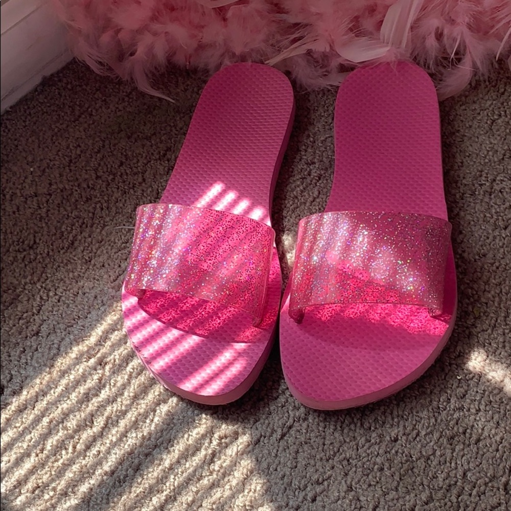 sparkly pink slip on sandals!